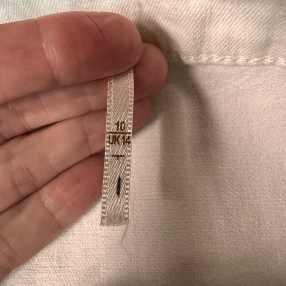 Free People white size 10 white denim mini skirt EUC - Picture 15 of 15